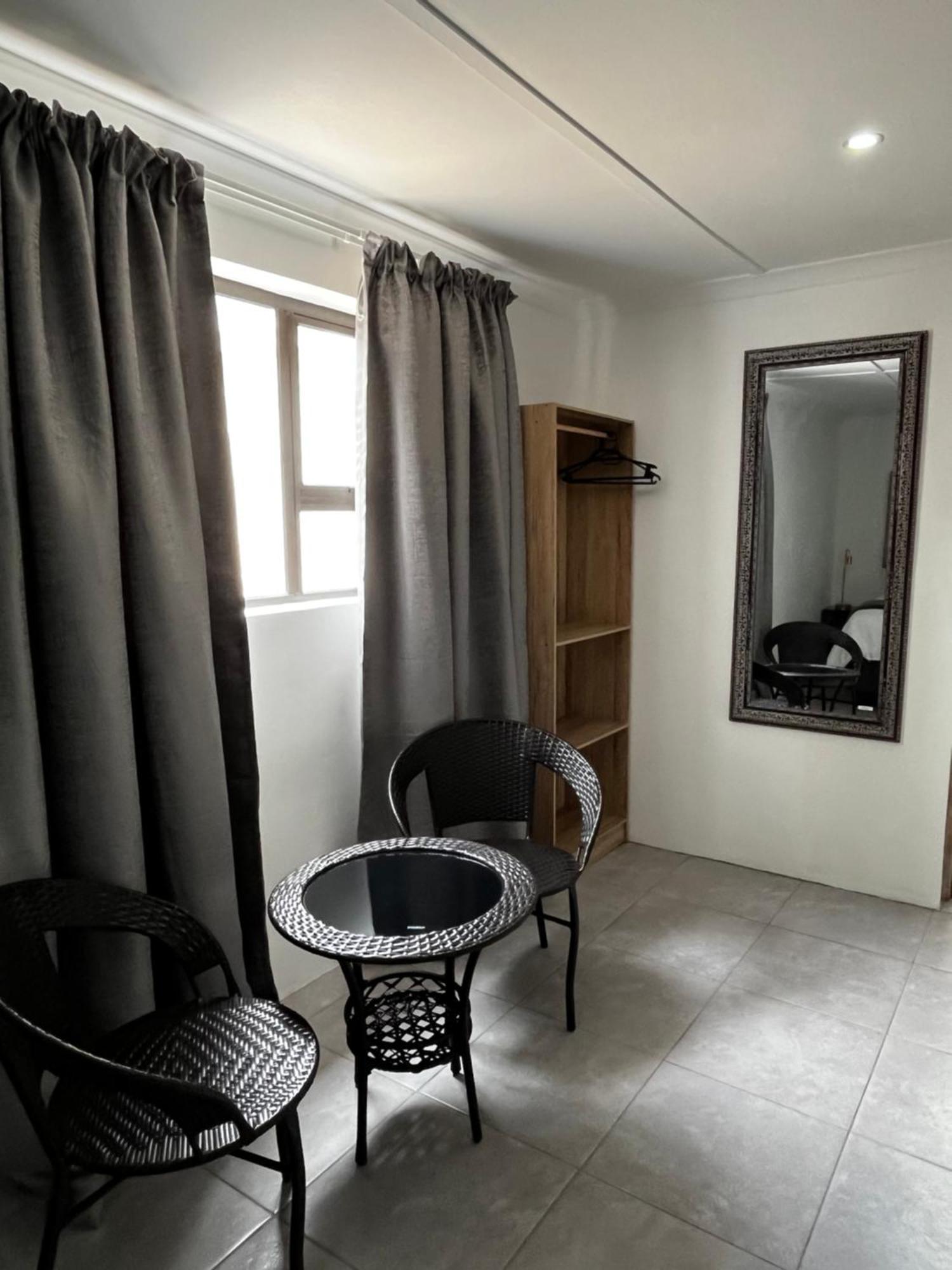 Cradock Guest House & Self Catering Экстерьер фото