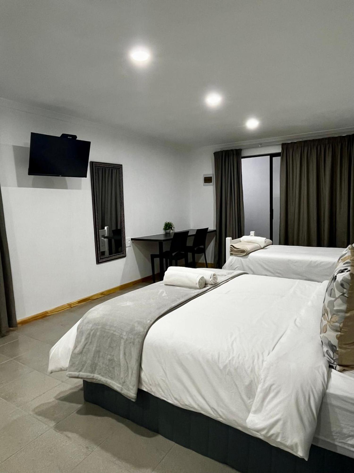 Cradock Guest House & Self Catering Экстерьер фото